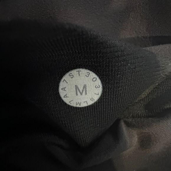 Lululemon Size-M Men's Pace Breaker Liner Shorts 9" Black - Picture 3 of 10